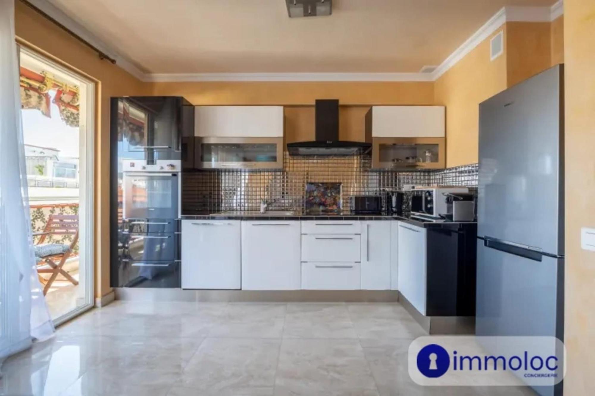 Air-Conditioned Apartment With Terrace Sea View Nice Exterior photo